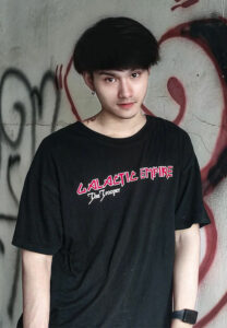 Owen-Simiran-เสื้อยืดดำ