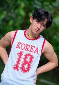 Sittinai Somroop-เสื้อกล้าม