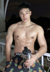 มาร์ค-mz-mkz-หุ่นดี