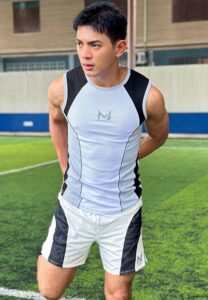 เเอล-วิทยา-เสื้อกล้าม