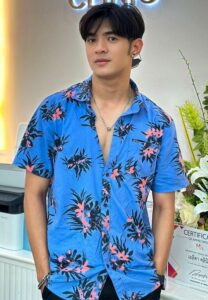 เเอล-วิทยา-เสื้อฟ้า