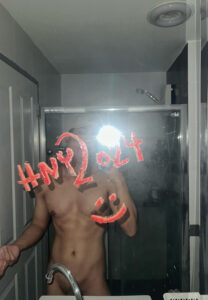 โม-วรวัฒน์-(17) โม-วรวัฒน์-(17)
