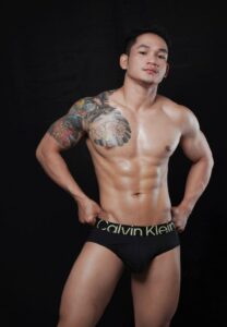 Wit-mrwit-025-Attractive