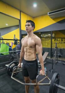 Peach-Nakprasit-016-Attractive