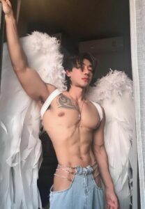 First-Praphat-013-Wonderful