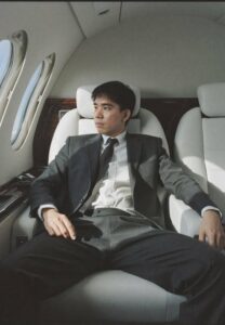 Glass-Thanaphon-021-Graceful