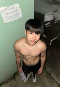 Kao-Luck-025-Graceful