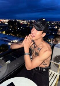 Peeracha-Palachit-023-Delightful