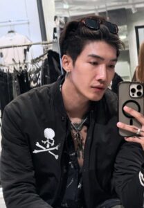 Peeracha-Palachit-024-Dazzling