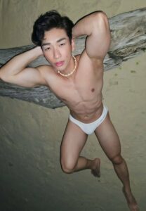 Jeremy-Chase-017-Attractive