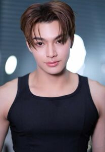 Sky-Pichet-014-Gorgeous