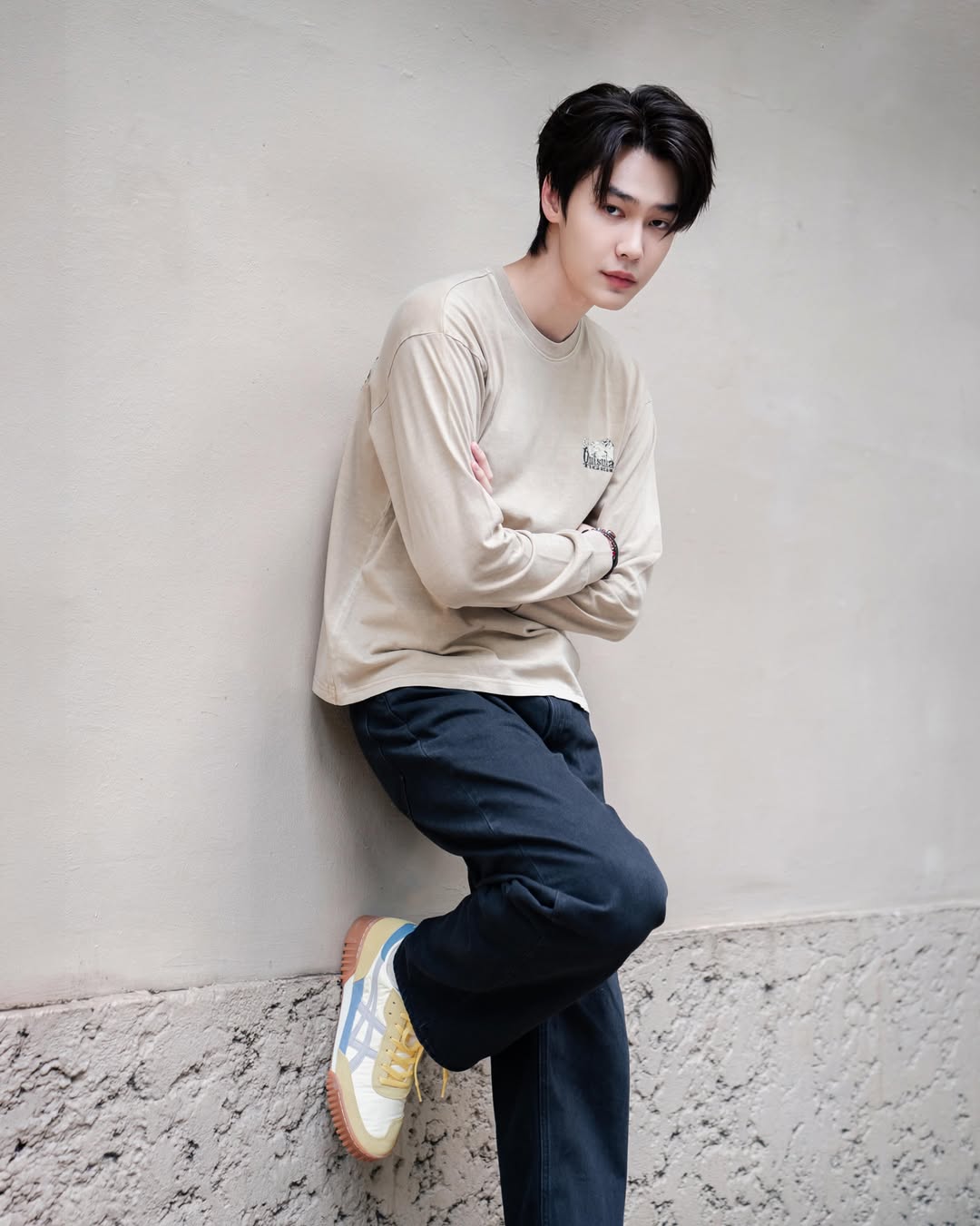 ลุคหน้ากล้องจาก Instagram @dew_jsu