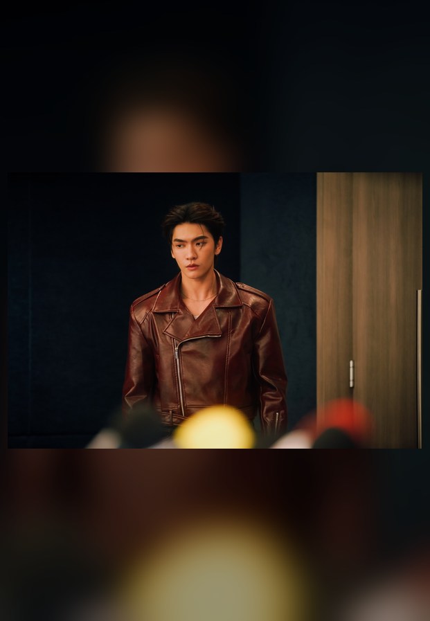 บอส ชัยกมล ในภาพจากการทำงานหน้ากล้อง